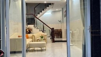 Bán nhà chính chủ Trệt + 3 Lầu Nguyễn Văn Nghi