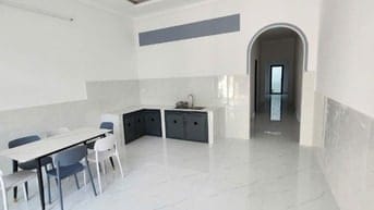 Bán nhà mới xây 3 PN DT đất 150m2 gần Lã Xuân Oai-Nguyễn Duy Trinh