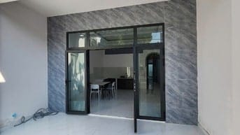 Bán nhà mới xây 3 phòng ngủ DT 150m2 Lã Xuân Oai-Nguyễn Duy Trinh