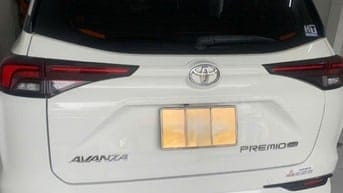Cho thuê xác xe Avanza 7 chỗ biển vàng