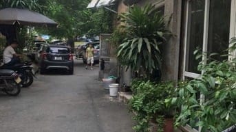 Cho thuê căn hộ tập thể Thanh Xuân Bắc gần công an phường 40m2,tầng 1 