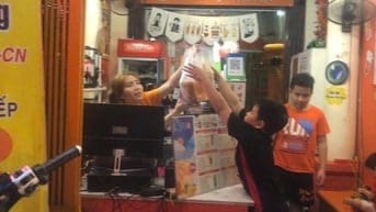 Chuyển nhượng quán trà sữa MOCHA, có cả quầy bán bánh cờ rếp 