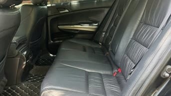 Bán Honda Accord 2009 AT nhập khẩu, số tự động, bản full options