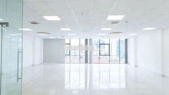 Cho thuê văn phòng mặt tiền đường Phổ Quang, diện tích 100m²