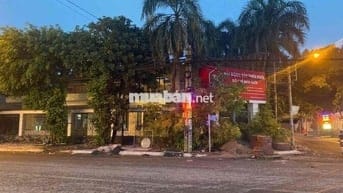 Mặt bằng kinh doanh 550m2 góc 2 mặt tiền Đường số 1