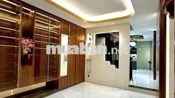 Cho Thuê Nhà Đường Nơ Trang Long, Bình Thạnh ( Sân Thượng - 4PN, 5WC )