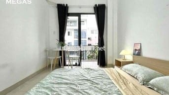 CĂN HỘ FULL NỘI THẤT BAN CÔNG MÁY GIẶT RIÊNG GIÁP QUẬN 1