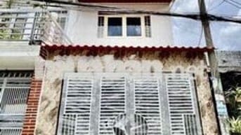 🏠Nhà cho thuê  mới sơn sửa mới 💯 p5 q8 cách UBND p8 300m hẻm 3 gác tới