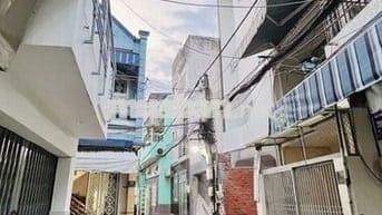 Chỉ 4.2 tỷ có nhà hẻm ô tô Tân Sơn Nhì,2 tầng kiên cố, xem là mê liền!