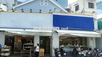 Cho Thuê Nhà Đường Nguyễn Phúc Nguyên, Quận 3 ( 160m2, ngang 12m )