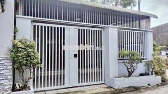 Bán căn nhà cấp 4 ở Đ. Đặng Văn Trước ,An Tịnh 120m2 SHR giá chỉ 700tr