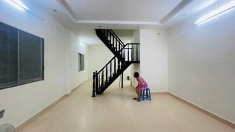 Hẻm An Dương Vương Q5 . 5m dài 9m. 1 Lâu . Giá 10,5tr. Ngay ĐH Sư Phạm