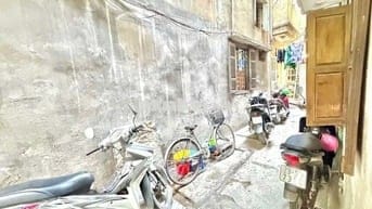 Bán Nhà Cát Linh 20M x 3T, MT: 3,8M Giá 4,8 Tỷ. Dân xây, 30m ra phố