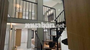 Chính chủ bán Căn tập thể Duplex 2PN phố Nguyễn Siêu, sổ đỏ, Dtsd60m