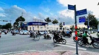 ĐẤT MẶT TIỀN (5x24M) ĐƯỜNG ĐÀO TRINH NHÂT NGAY CHUNG CƯ FLORA NAM LONG