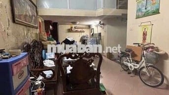 HƠN 6 TỶ- PHỐ NGUYỄN SIÊU – HÀNG BUỒM