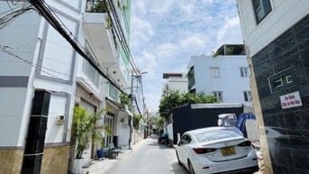 Chính Chủ bán GẤP nhà HXH đường CMT8 - Sổ sẵn - Giá F0 chưa qua ĐT