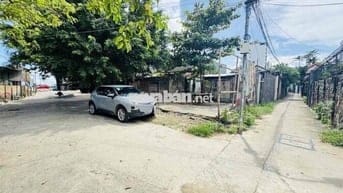 LÔ GÓC 2 MẶT TIỀN KIỆT OTO HOÀNG SA RA BIỂN VÀI BƯỚC CHÂN