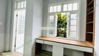 CĂN HỘ FULL NỘI THẤT CÓ BAN CÔNG NGAY TRUNG TÂM ĐẦY ĐỦ TIỆN NGHI