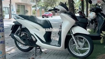 Nhà ít chạy cần bán