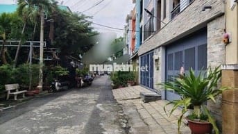 Cho thuê nhà tầng trệt riêng lẻ có wc Hẻm xe tải