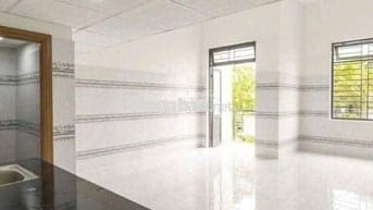 Nhà mặt tiền 2 tầng // Lê đại Hành