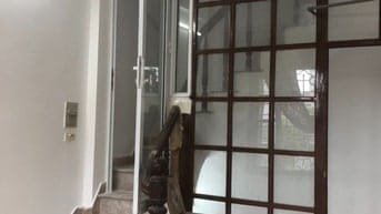 Bán nhà mặt phố Khuất Duy Tiến