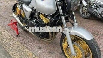 Honda CB400 Super Four