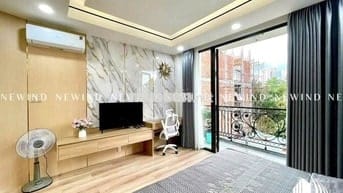 Căn hộ 1 phòng ngủ, full nội thất , ban công lớn Dương Bá Trạc Quận 8
