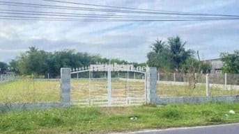 Bán lỗ miếng đất mặt tiền đường DH giá ngộp