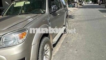 Ford Everest 2009 2.5L 4x2 MT - 120000 km