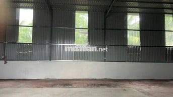 Cho thuê kho 200m2 mặt tiền đường Cách mạng tháng 8, Tp Thuận An