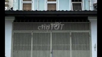 Bán nhà:3,6(nở hậu 5m)x17,1lầu mặt tiền Tôn đản,P.10,Q4(củ)