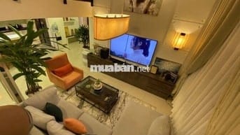 Phú Hoàng Anh cần ra gấp căn 5 phòng ngủ dạng Lofthouse cực sang
