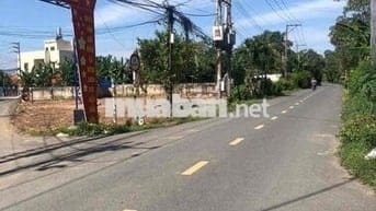 bán gấp lô đất mặt tiền đường nhựa 155m2 giá 2,3 tỷ
