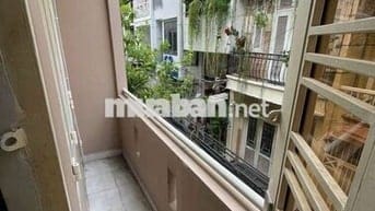 NHÀ MỚI HẺM XE TẢI HUỲNH VĂN BÁNH TIỆN Ở + KINH DOANH