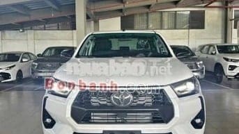 Toyota Hilux 2.4L 4x2 AT 2025