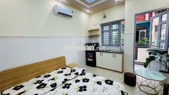 CHO THUÊ PHÒNG CÓ BAN CÔNG RIÊNG – FULL NỘI THẤT – CMT8, QUẬN 3 🌿