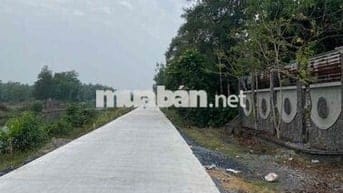 đất mt kênh t10 gần ng văn bứa. 20*50 giá 13,99tỷ
