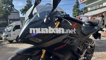 Honda CBR150R ( Phiên bản đặt biệt đen xám)