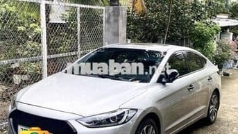 Hyundai Elantra 2016 2.0 AT - 78000 km
