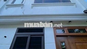 Nhà 4Tx32m2- 2 tỷ98- 3pn. Gần QL6, Bưu Điện Chúc Sơn. 20p TT Hà Đông