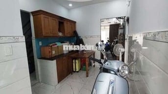 Cho thuê nhà nguyên căn Hồng Lạc, Tân Bình, 2 phòng ngủ, 2 wc, chỉ 7tr