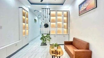 NHÀ 3 PHÒNG MẶT TIỀN ĐƯỜNG SỐ KHU TÊN LỬA