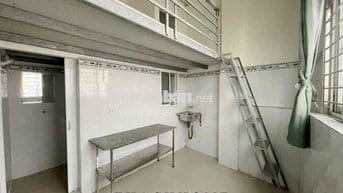 PHÒNG TRỌ CÓ GÁC VIEW CỬA SỔ TRỜI - GIỮA ĐH VĂN HIẾN VÀ CÔNG THƯƠNG