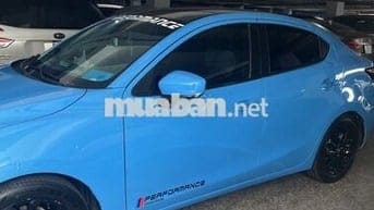 Mazda 2 2017 màu xanh, 150.000 km