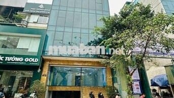 Cho thuê nhà mặt phố Nguyễn Khang, Dt 100m2 x 4 tầng 1 hầm mặt tiền 9m