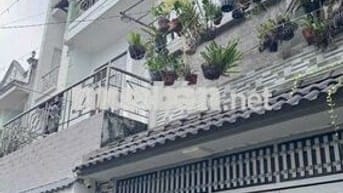 Cần cho thuê nhà P ĐHT Q12 .DT 4 x17 .1 trệt 2 lầu 3PN 2WS