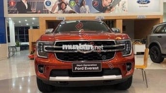 Ford Everest Titanium 2025 - Tặng 2 năm bảo hiểm
