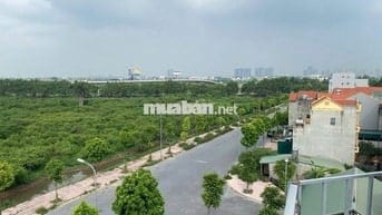 Bát Khối- Nguyên Căn - 30M2× 5Tầng - 3 Ngủ - Ô Tô Đỗ Cửa